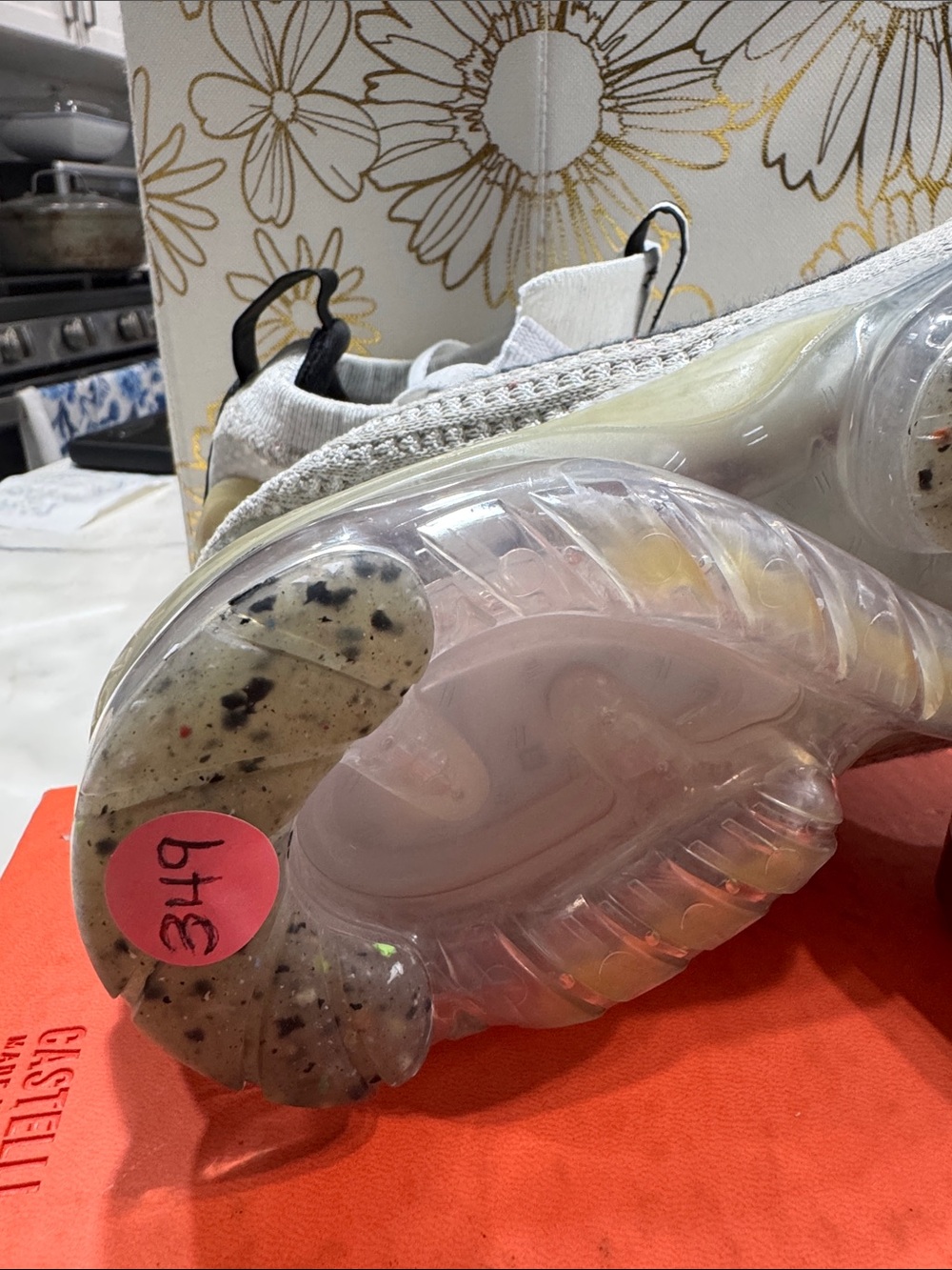 Nike Flyknit VaporMax Sneaker in Light Gray, White, Black 2021 Fk - Picture 10 of 10